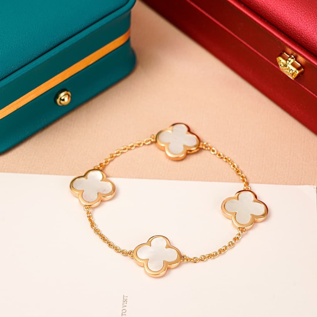 Bracelet fritillaire blanc Van Cleef&Arpels